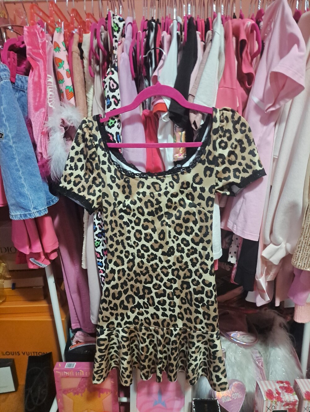 Leopard Print Short Sleeve Ruffle Hem Dress - Tan & Black SMALL
